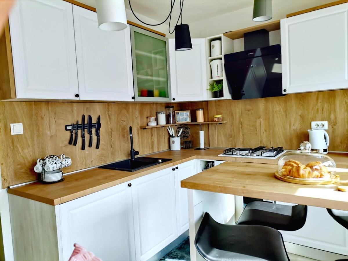 Apartman Anamaria Ґоспич Екстер'єр фото