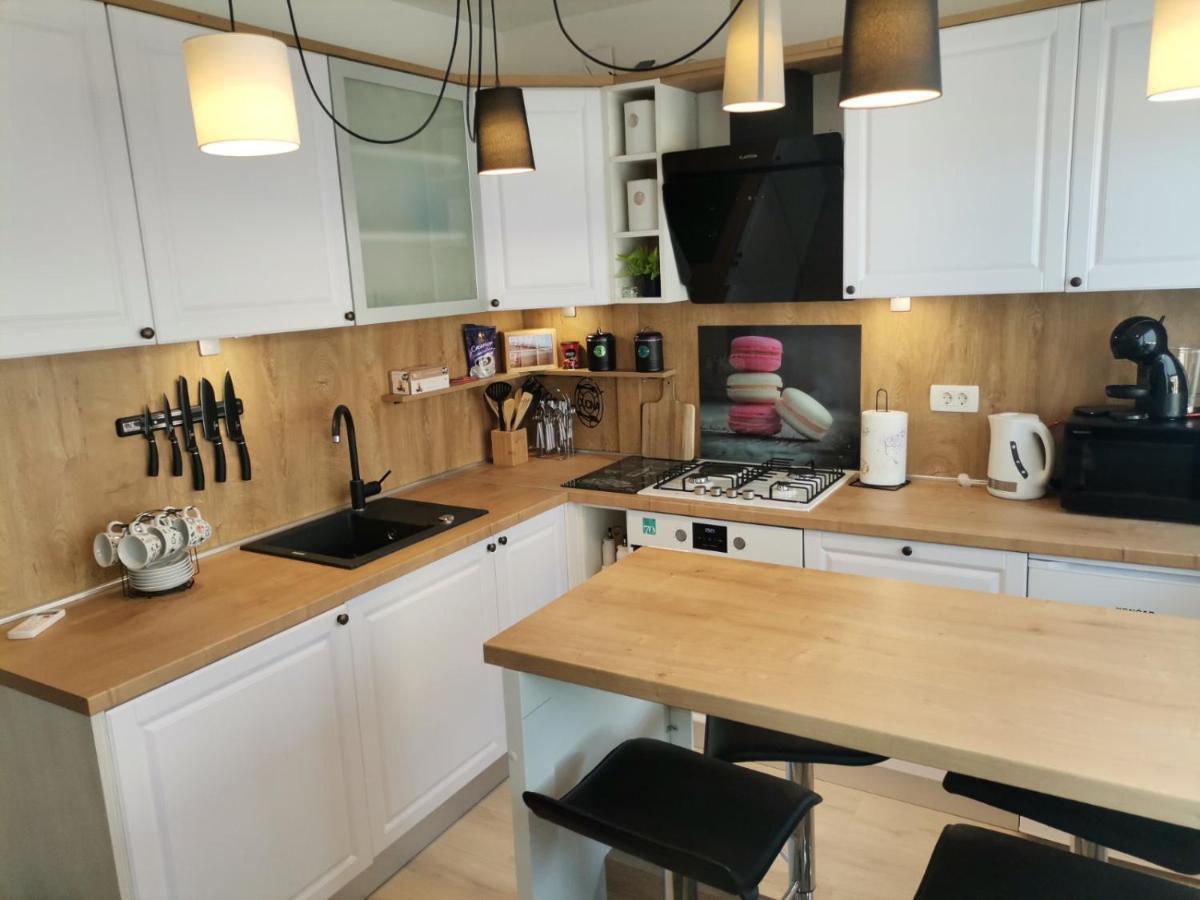Apartman Anamaria Ґоспич Екстер'єр фото
